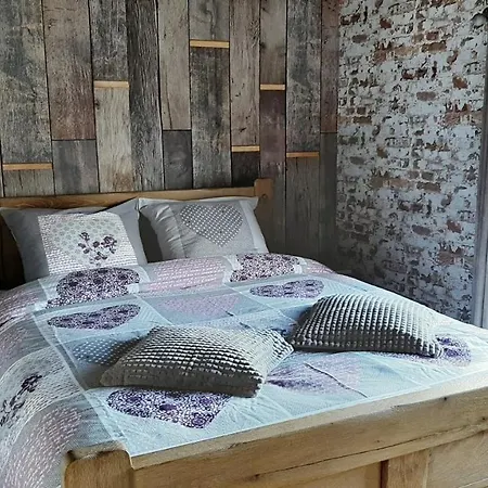 L'amandina - Porcheresse بيت للعطل Daverdisse